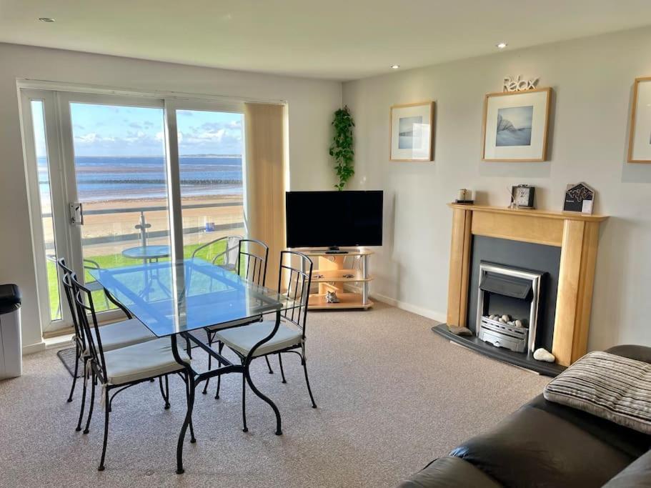 Beachfront Bliss With Spectacular Views لينيلي المظهر الخارجي الصورة